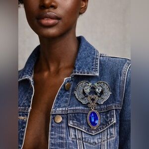 Stunning lg two baroque zebra brooch pin rhinestones blues black alloy NWOT